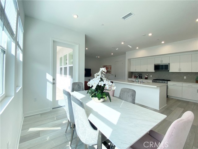 Detail Gallery Image 11 of 30 For 1338 Urbana St, Anaheim,  CA 92805 - 3 Beds | 2 Baths