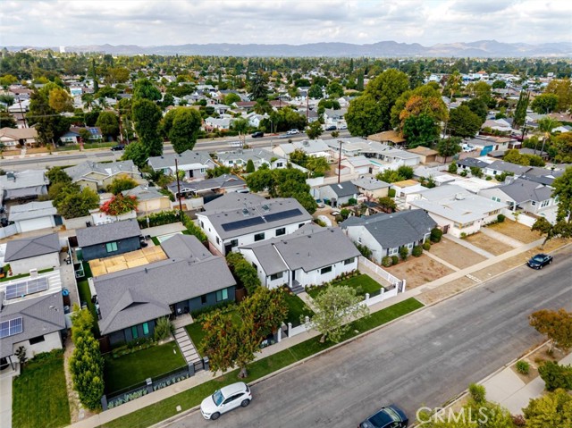 Detail Gallery Image 4 of 36 For 6219 Sylvia Ave, Tarzana,  CA 91335 - 3 Beds | 2 Baths