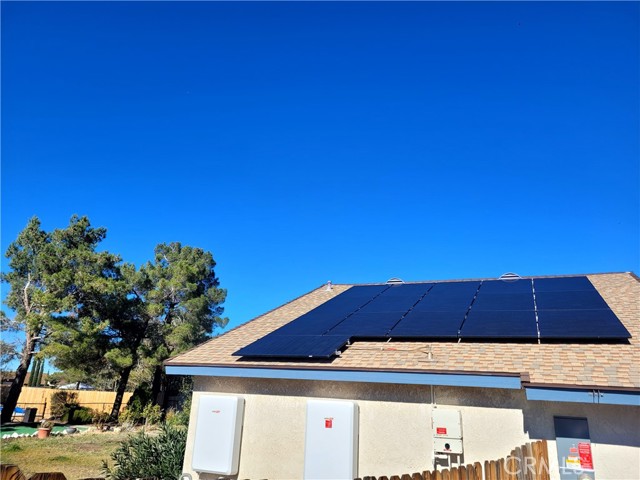 11584 Maple Valley, Victorville CA: https://media.crmls.org/medias/3bc55ba2-0b7a-4b4e-8a57-5d637a319de6.jpg