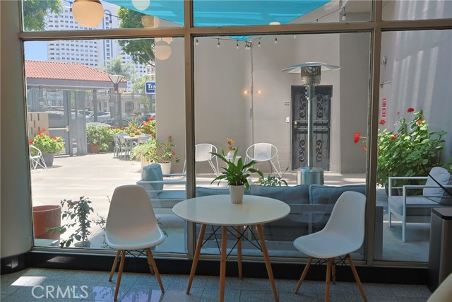 100 Atlantic Avenue, Long Beach CA: https://media.crmls.org/medias/3bc5974f-8418-44ee-8325-ea674efc8ec6.jpg