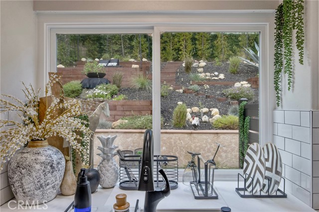 Detail Gallery Image 14 of 36 For 133 Concerto, Oak Park,  CA 91377 - 3 Beds | 3 Baths