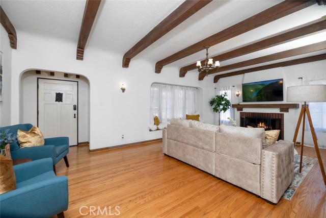 15803 E Victoria Ave., La Puente CA: https://media.crmls.org/medias/3bc5efcf-5301-43c7-a6fa-66f74bf34b32.jpg