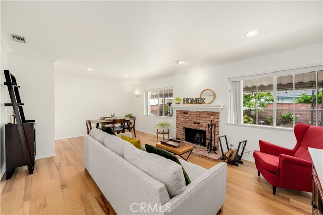 2137 Ostrom Avenue, Long Beach CA: https://media.crmls.org/medias/3bc5fa7b-dd8f-412b-ba0d-f6c5c85c5248.jpg