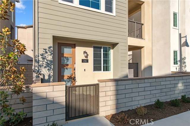 Detail Gallery Image 2 of 28 For 231 Heartland Way, Rancho Mission Viejo,  CA 92694 - 3 Beds | 2/1 Baths