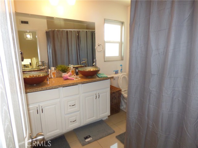 5650 Lake Lindero Drive, Agoura Hills CA: https://media.crmls.org/medias/3bc691dd-c5ee-4fa7-8c1f-f31759aae94b.jpg