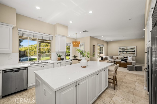Detail Gallery Image 23 of 63 For 10533 Emerson Bend, Tustin,  CA 92782 - 4 Beds | 3/1 Baths