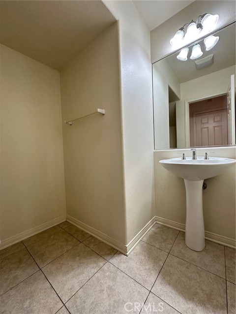 8247 E Marblehead Way, Anaheim CA: https://media.crmls.org/medias/3bc7e5bd-eb55-4ef2-97dd-50d650876b72.jpg