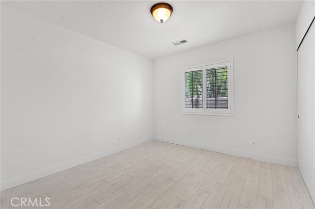 221 Acacia Lane, Newbury Park CA: https://media.crmls.org/medias/3bc7f5c2-6237-4206-b12c-245dfe612d6e.jpg