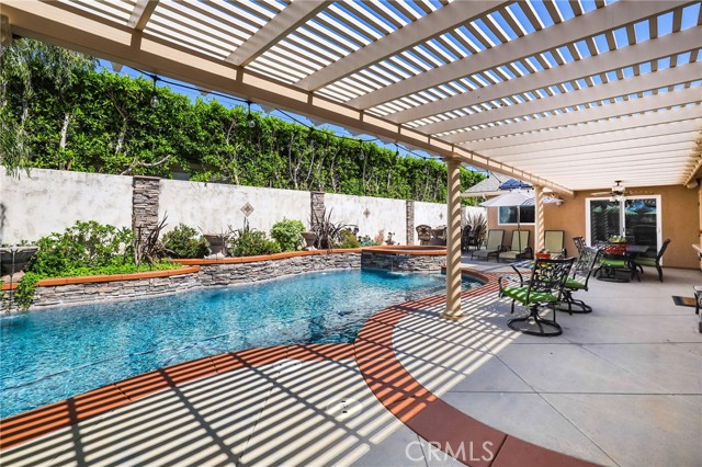11571 Harrisburg, Rossmoor CA: https://media.crmls.org/medias/3bc843f2-d9fb-4878-8773-9f2ab205fb38.jpg