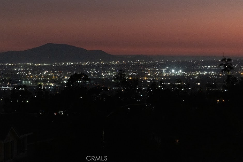 https://media.crmls.org/medias/3bc8817f-da3b-4ef0-ba80-66daadb1aa0a.jpg?preset=X-Large