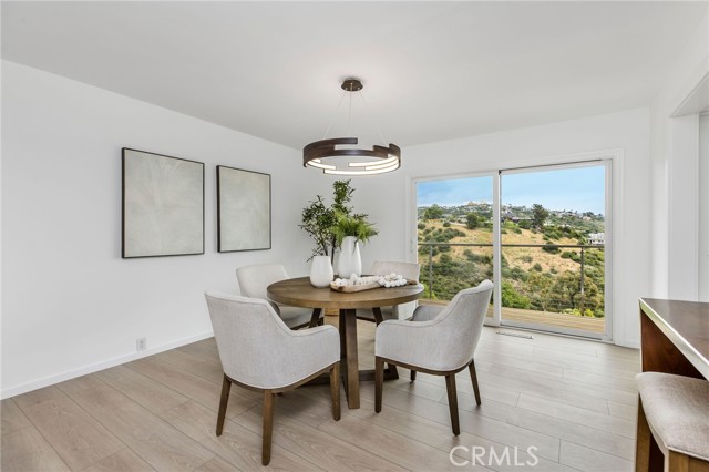 1385 Terrace Way, Laguna Beach CA: https://media.crmls.org/medias/3bc8921c-7864-4d30-962e-110512196d17.jpg