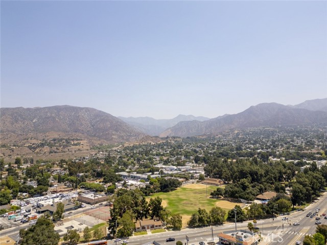 Detail Gallery Image 39 of 40 For 10504 Sunland Bld #5,  Sunland,  CA 91040 - 2 Beds | 1/1 Baths