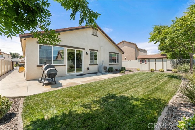4011 Blackberry Drive, San Bernardino CA: https://media.crmls.org/medias/3bc8cf2c-848a-4806-918e-83b9659309da.jpg