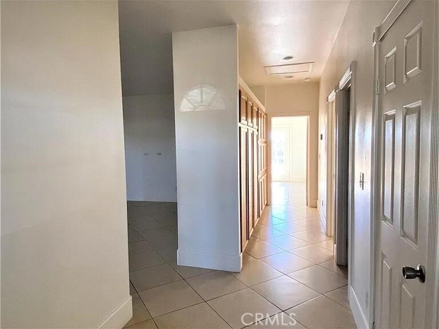 7666 Poppy Boulevard, California City CA: https://media.crmls.org/medias/3bc974c6-517c-4a9b-81db-75aec992c74c.jpg