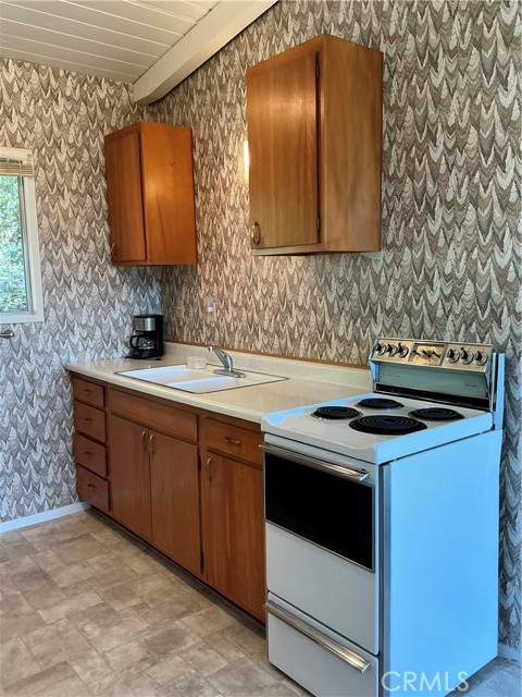 Detail Gallery Image 12 of 23 For 4160 Lakeview Dr, Nice,  CA 95464 - 2 Beds | 1 Baths