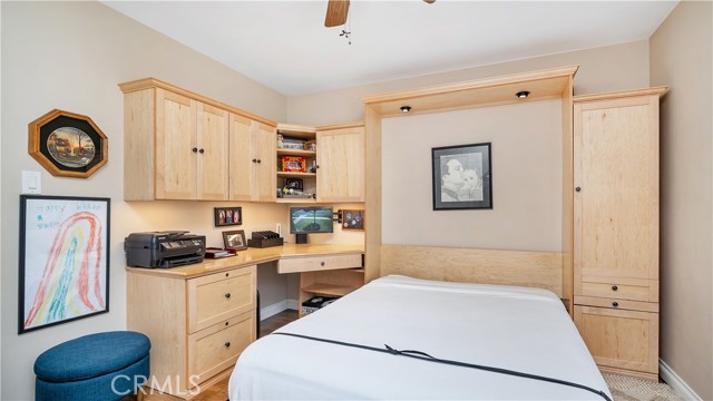 5215 E Monlaco Road, Long Beach CA: https://media.crmls.org/medias/3bca87ce-e5ee-43a7-8e16-5dc72bfe1f22.jpg