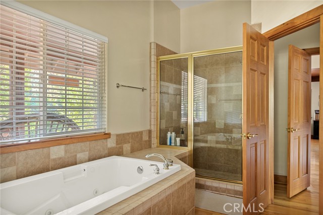 Detail Gallery Image 11 of 28 For 28637 Shenandoah Dr, Lake Arrowhead,  CA 92352 - 4 Beds | 2/1 Baths