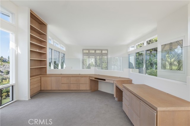 2 Inverness Lane, Newport Beach CA: https://media.crmls.org/medias/3bcb0354-f027-41d0-ac3c-3feb8e092ae0.jpg