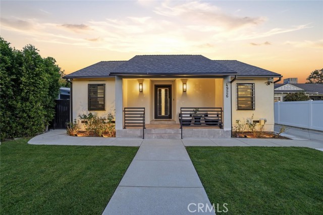 Detail Gallery Image 2 of 64 For 4926 Greenbush Ave, Sherman Oaks,  CA 91423 - – Beds | – Baths