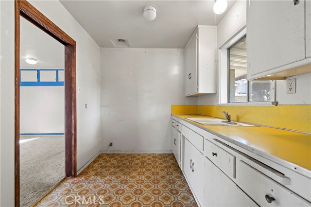 Detail Gallery Image 7 of 9 For 24824 Apple, Newhall,  CA 91321 - 1 Beds | 1 Baths