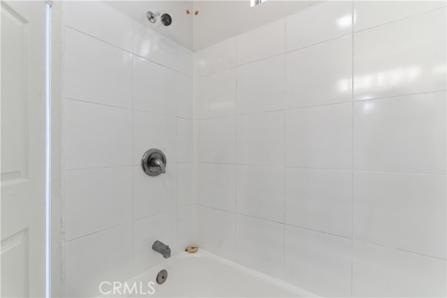 Detail Gallery Image 17 of 25 For 2640 110th St, Lynwood,  CA 90262 - 2 Beds | 1 Baths