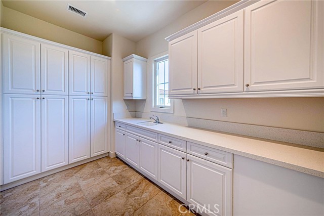 77 Eider Run, Irvine CA: https://media.crmls.org/medias/3bcfa317-8160-462b-9894-5c2749aa5093.jpg