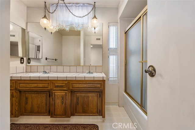Detail Gallery Image 23 of 43 For 1519 Old Stage St, Bakersfield,  CA 93312 - 4 Beds | 2/1 Baths