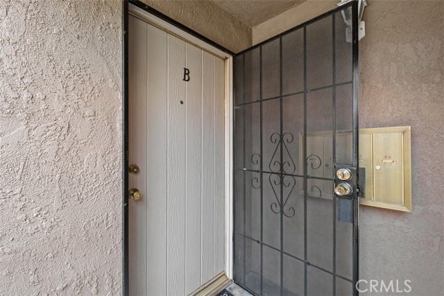 11782 Garden Grove Boulevard, Garden Grove CA: https://media.crmls.org/medias/3bd11252-eca0-4ea0-8d9b-95187a51e2bd.jpg