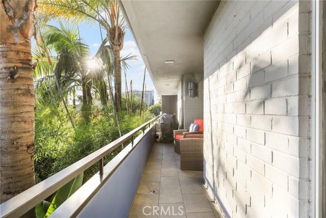 Detail Gallery Image 23 of 28 For 8401 Fountain Ave #8,  West Hollywood,  CA 90069 - 2 Beds | 2 Baths