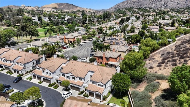 2121 Triador Street, Corona CA: https://media.crmls.org/medias/3bd1a1d2-8665-4423-a87c-6ea146ca4122.jpg
