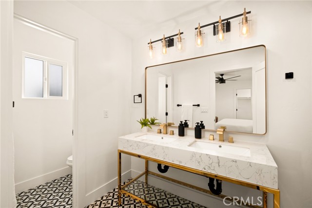 2920 Bancroft Street, San Diego CA: https://media.crmls.org/medias/3bd290ef-6dd0-44a6-ba5a-0bdf39e26c18.jpg
