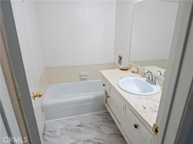 Detail Gallery Image 17 of 24 For 3500 W Manchester #450,  Inglewood,  CA 90305 - 3 Beds | 2 Baths