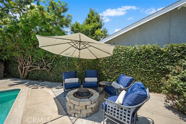 3272 Woodstock Road, Los Alamitos CA: https://media.crmls.org/medias/3bd3a29f-88bb-412a-b0f7-2c66888b389d.jpg