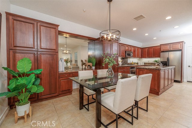 72 Orange Blossom, Ladera Ranch CA: https://media.crmls.org/medias/3bd3a524-e4f1-48ab-84d0-ae32c20bf4f3.jpg