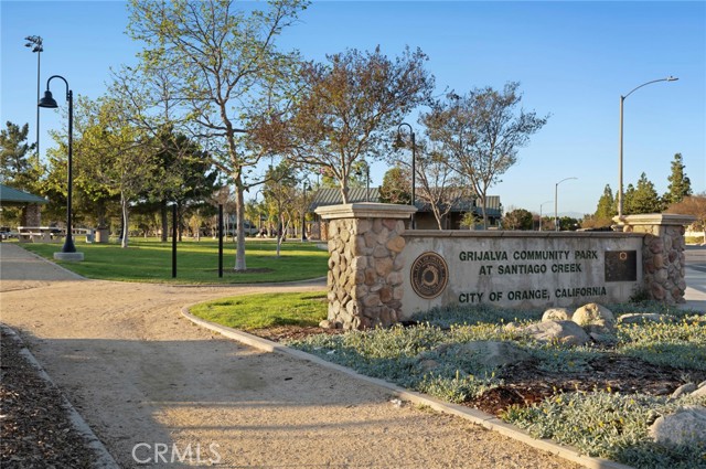 Detail Gallery Image 20 of 23 For 605 N Pageant #B,  Orange,  CA 92869 - 2 Beds | 2/1 Baths