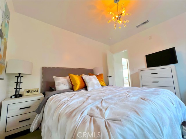 3874 Arlington Avenue, Los Angeles, California 90008, 4 Bedrooms Bedrooms, ,3 BathroomsBathrooms,Single Family Residence,For Sale,Arlington,OC24154914