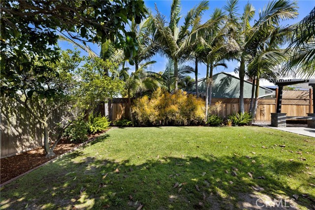 Detail Gallery Image 3 of 47 For 3219 Gibson Pl, Redondo Beach,  CA 90278 - 3 Beds | 2 Baths