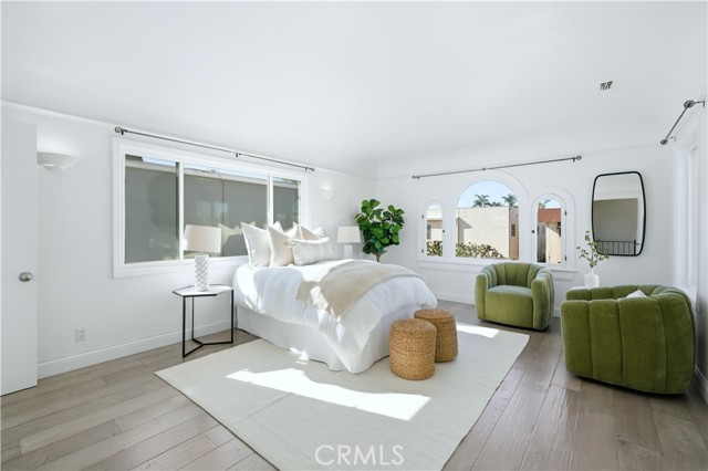 Detail Gallery Image 37 of 46 For 108 Roycroft Ave, Long Beach,  CA 90803 - 4 Beds | 3/1 Baths