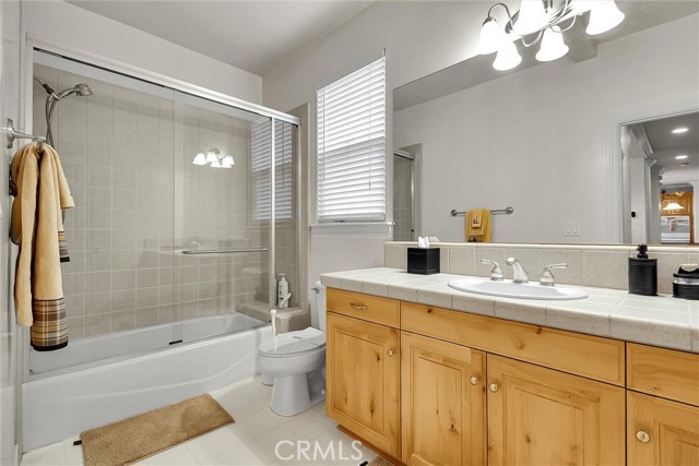 Detail Gallery Image 11 of 25 For 28301 Bern Ln, Lake Arrowhead,  CA 92352 - 4 Beds | 3 Baths