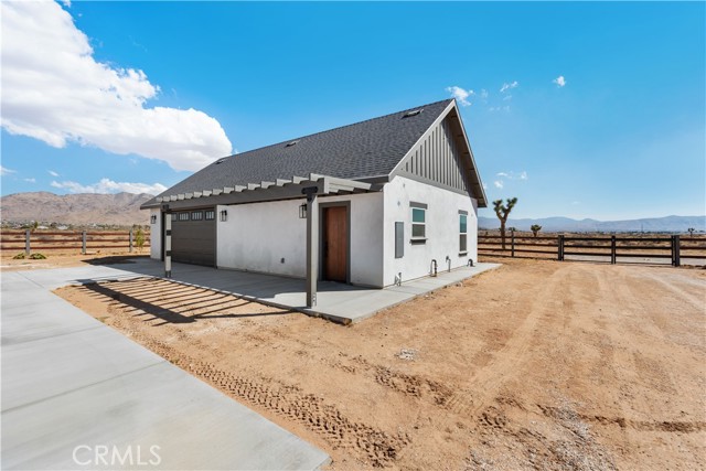 Detail Gallery Image 49 of 61 For 23670 Shirwaun, Apple Valley,  CA 92307 - 6 Beds | 4 Baths