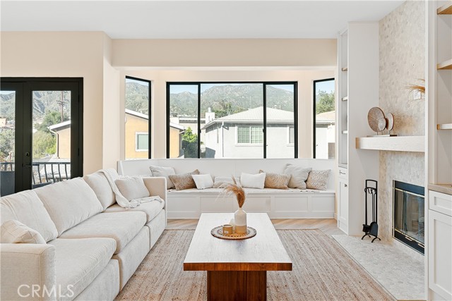 Detail Gallery Image 15 of 56 For 7422 Valaho Ln, Tujunga,  CA 91042 - 3 Beds | 2/2 Baths