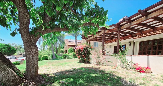 Detail Gallery Image 1 of 20 For 19613 Hiawatha St, Chatsworth,  CA 91311 - 4 Beds | 3/1 Baths