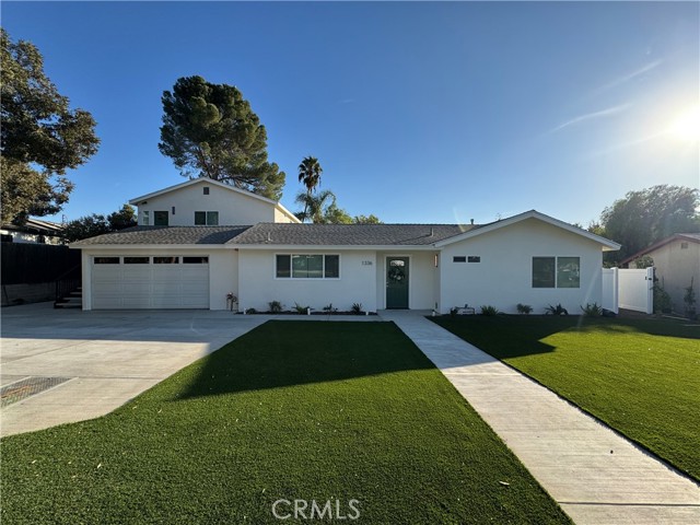 Detail Gallery Image 1 of 18 For 1336 Calle Tulipan #B,  Thousand Oaks,  CA 91360 - 2 Beds | 2 Baths