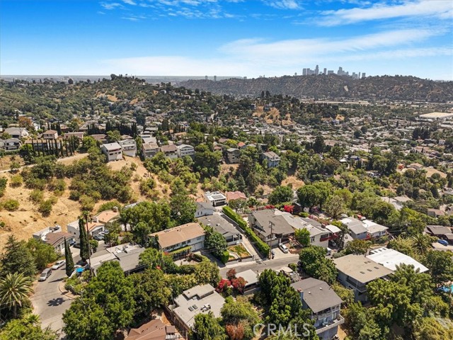 Detail Gallery Image 34 of 35 For 3560 Lavell Dr, Los Angeles,  CA 90065 - 4 Beds | 4 Baths