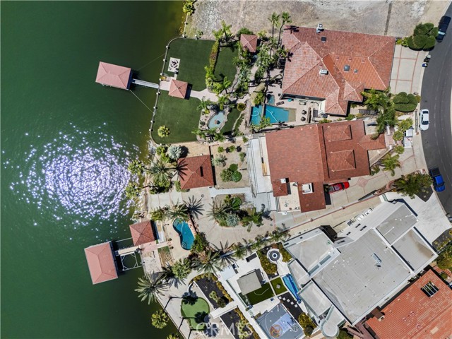 22262 San Joaquin W Drive, Canyon Lake CA: https://media.crmls.org/medias/3bda63ee-0dae-4fc2-b0d6-5a952474ae0f.jpg