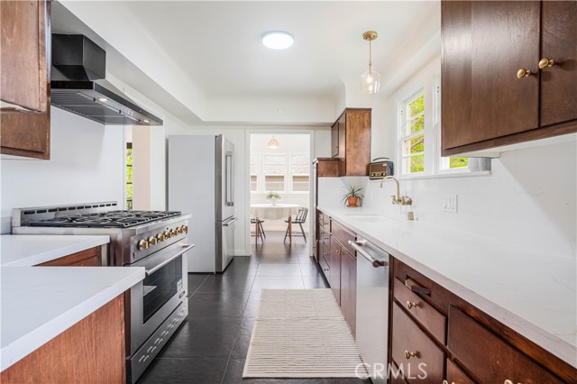 3500 Grayburn Road, Pasadena CA: https://media.crmls.org/medias/3bdb6d7a-bfa0-4381-9799-625bda4c4977.jpg
