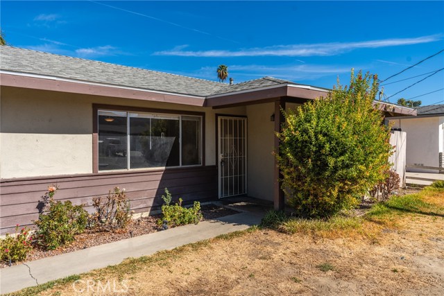 Detail Gallery Image 4 of 34 For 40602 Shellie Ln, Hemet,  CA 92544 - 4 Beds | 2 Baths