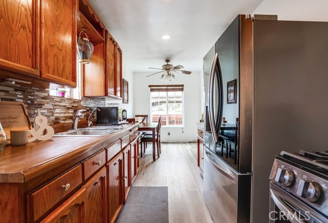 Detail Gallery Image 19 of 38 For 115 N Magnolia Court, Compton,  CA 90220 - 4 Beds | 2 Baths