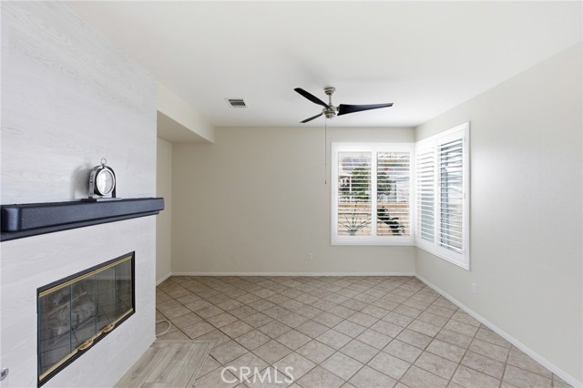 Detail Gallery Image 8 of 32 For 740 Bahama, Hemet,  CA 92543 - 3 Beds | 2 Baths