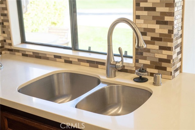 41981 Preston Trail, Palm Desert CA: https://media.crmls.org/medias/3bdd9cfc-10dd-4fe8-b605-9fc52379920c.jpg